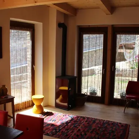 Cirfandli Vendeghaz * Πετς